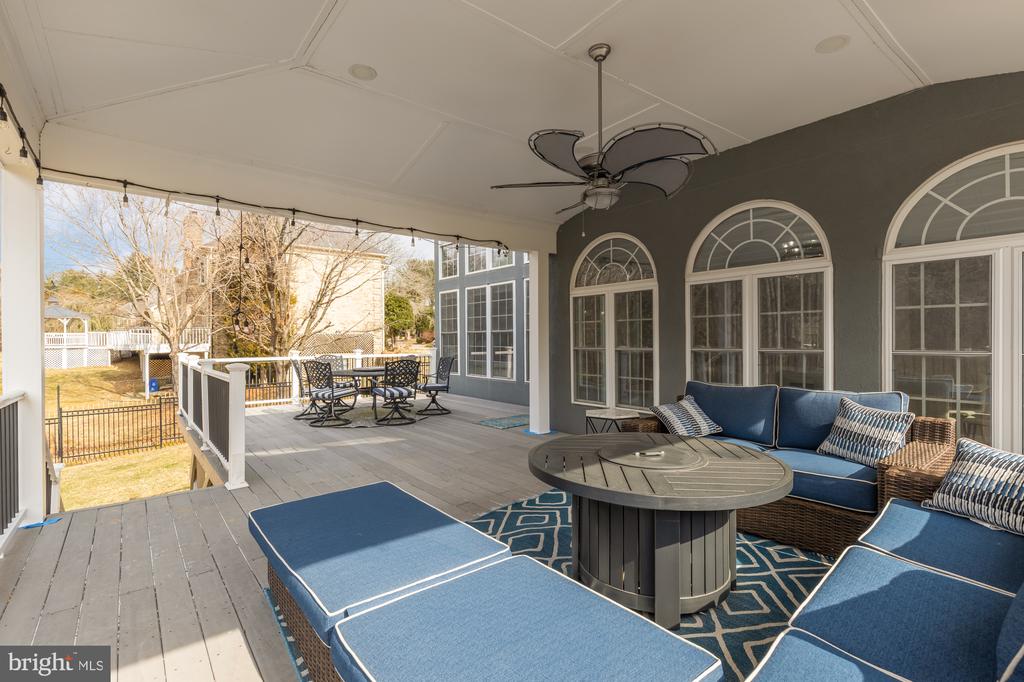 12436 Bacall Ln