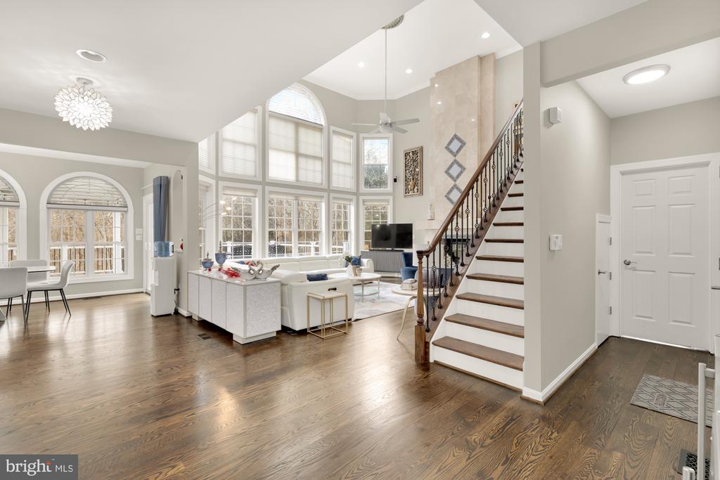 12436 Bacall Ln