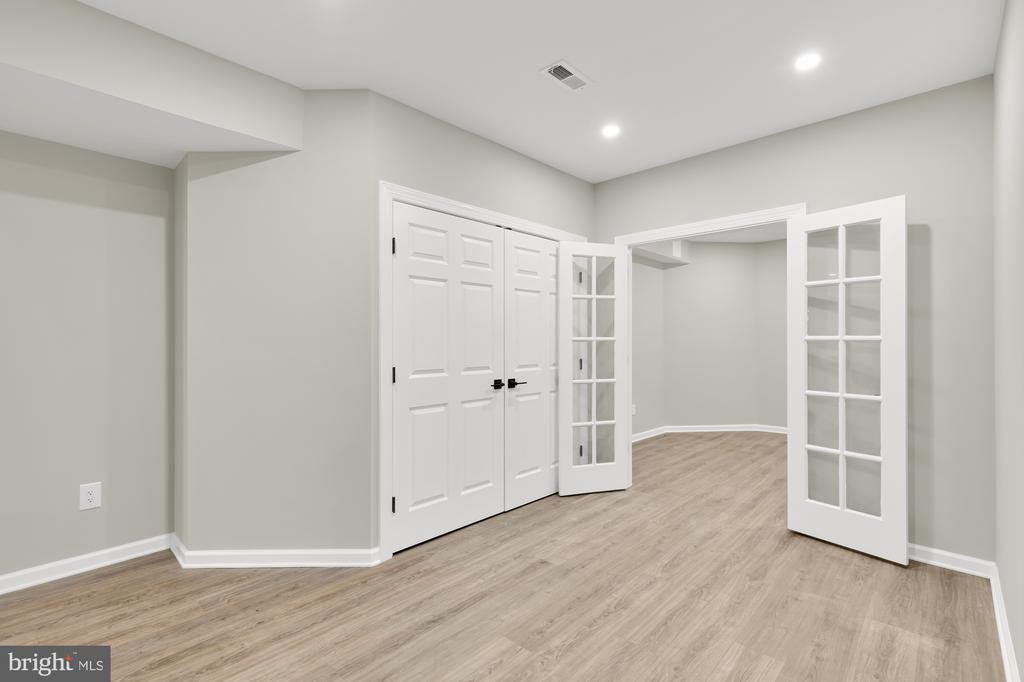 12436 Bacall Ln