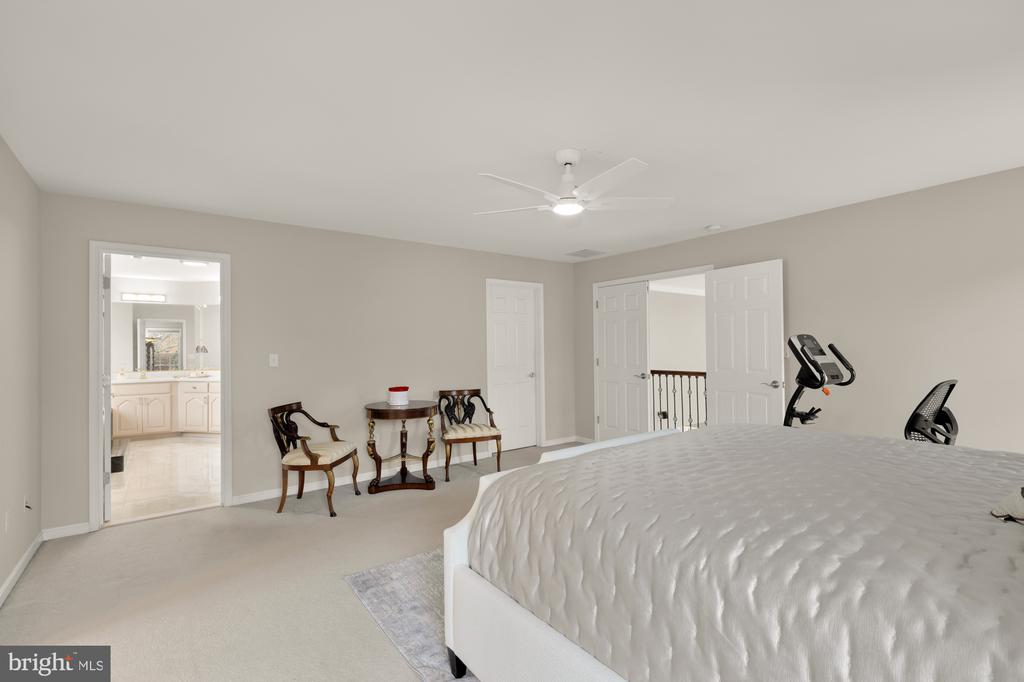 12436 Bacall Ln