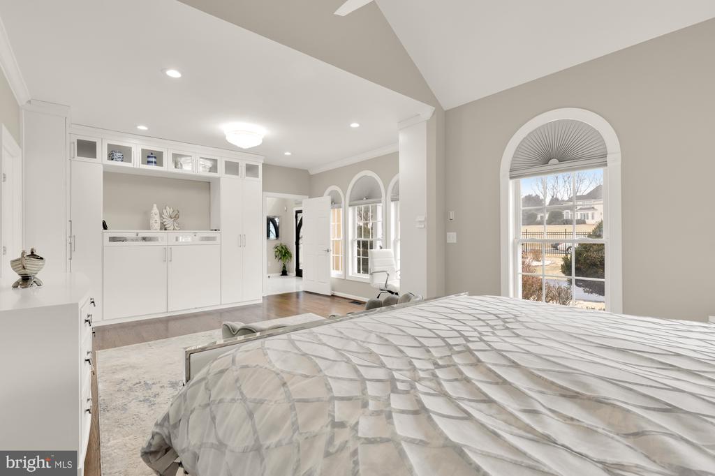 12436 Bacall Ln