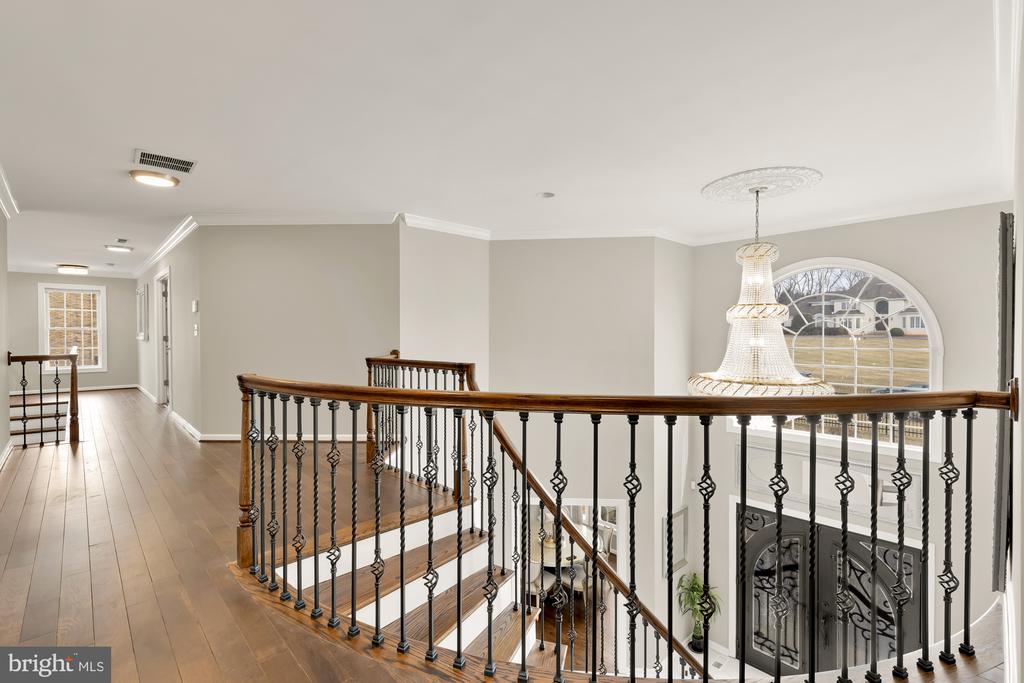12436 Bacall Ln