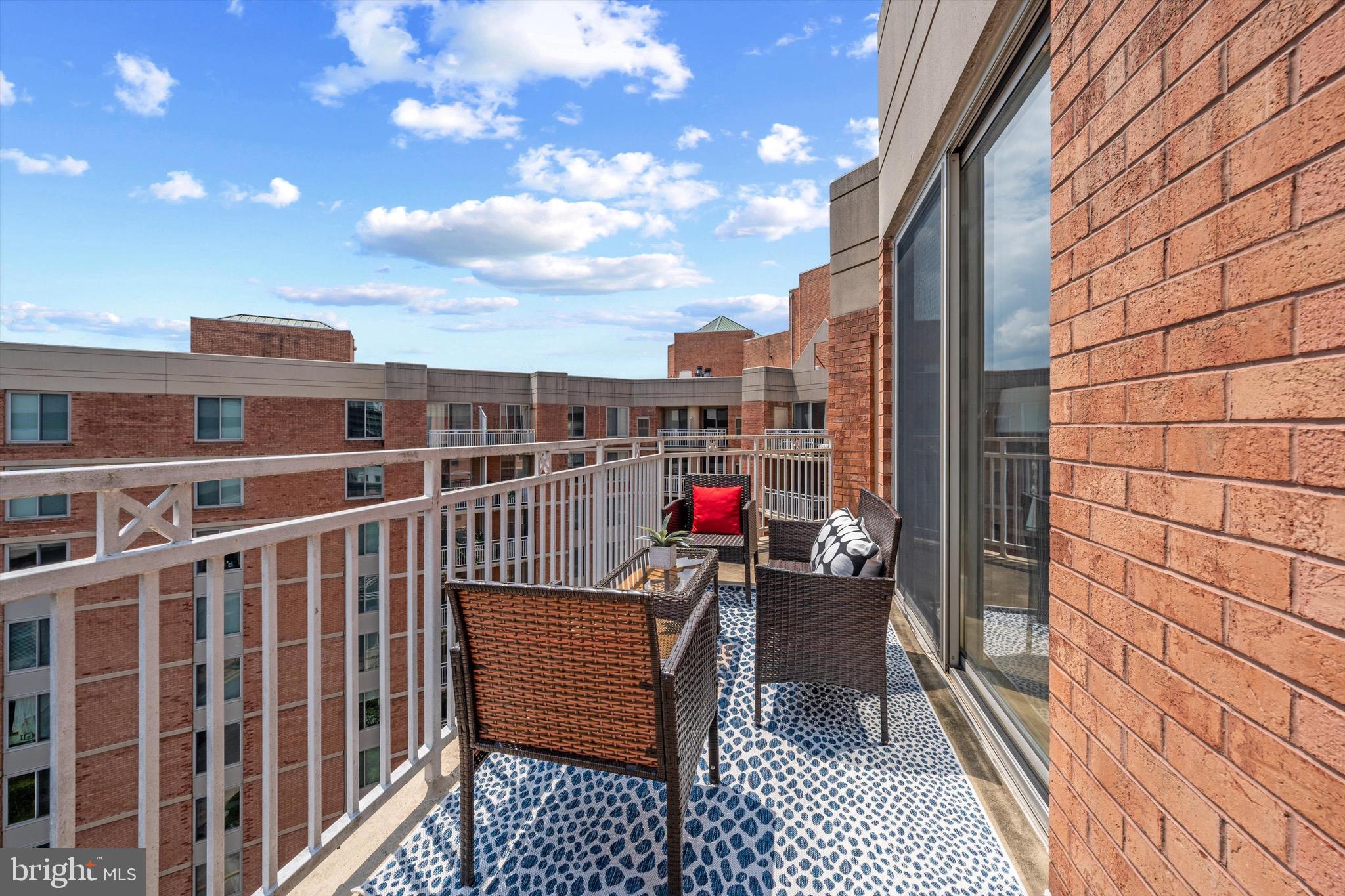 7500 WOODMONT AVENUE S1215