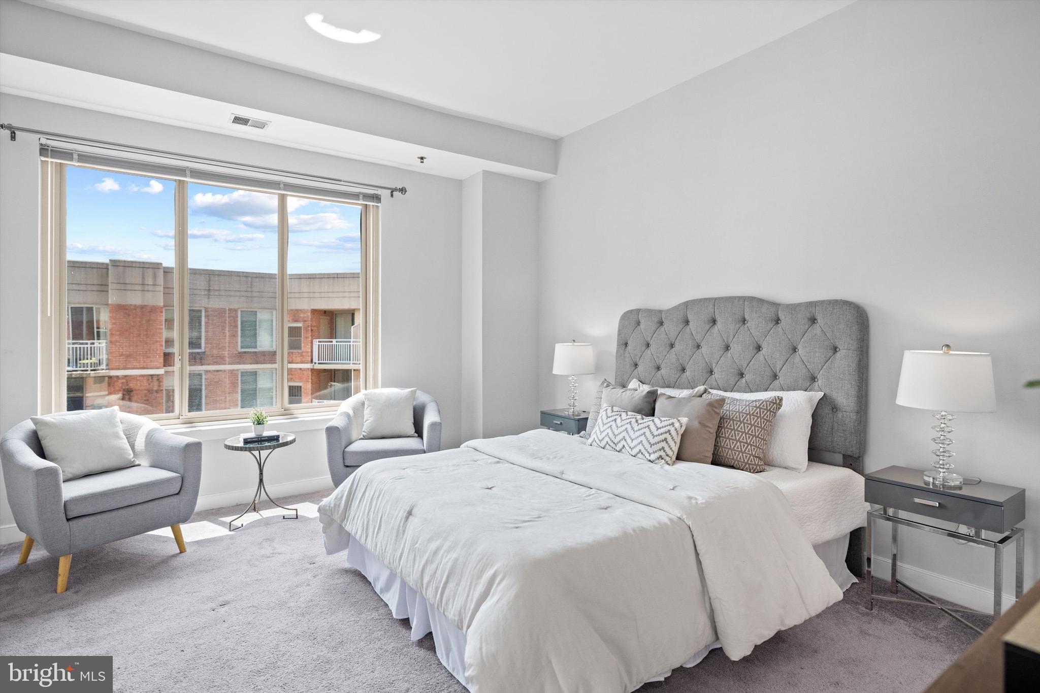 7500 WOODMONT AVENUE S1215