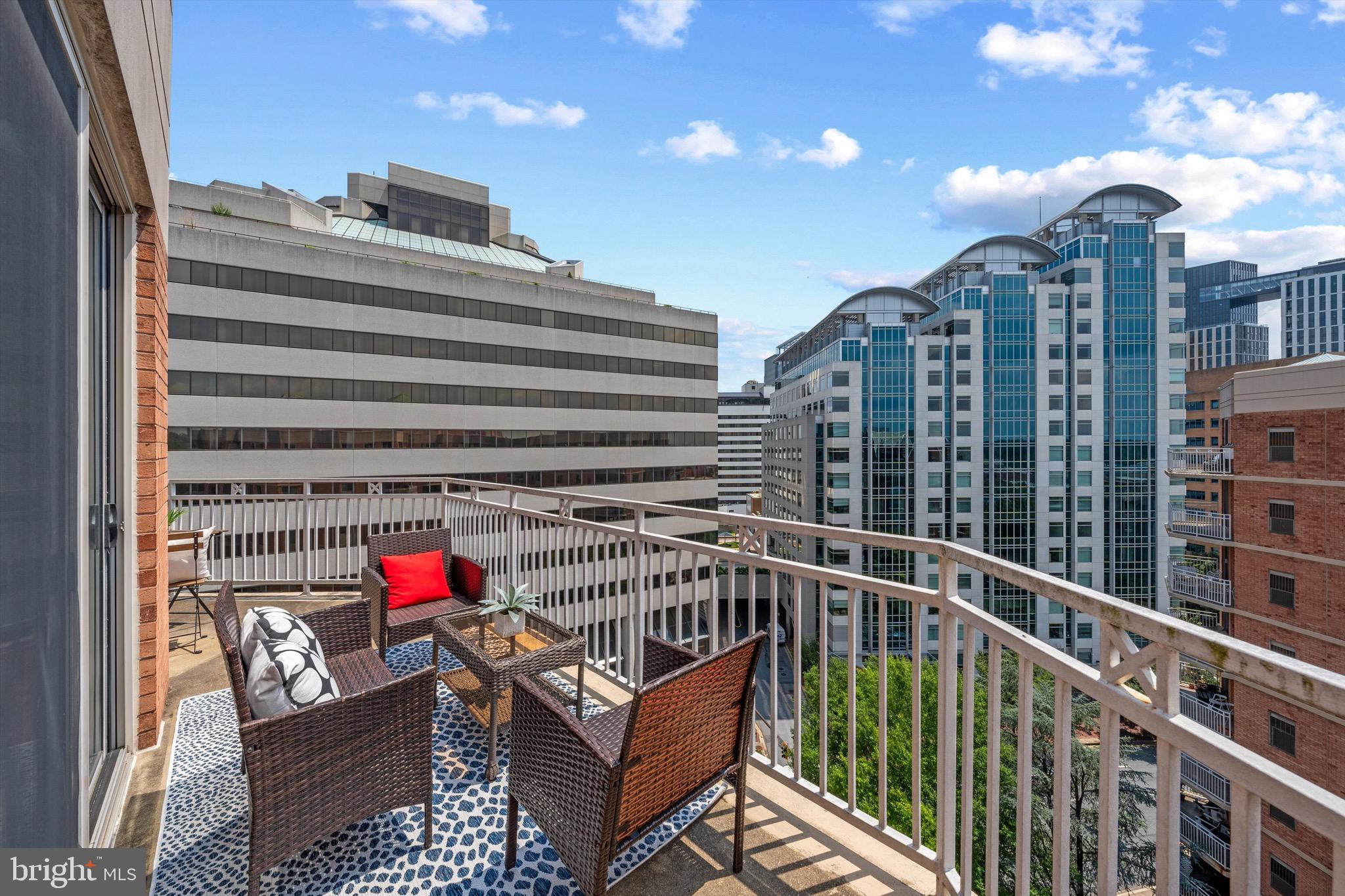 7500 WOODMONT AVENUE S1215