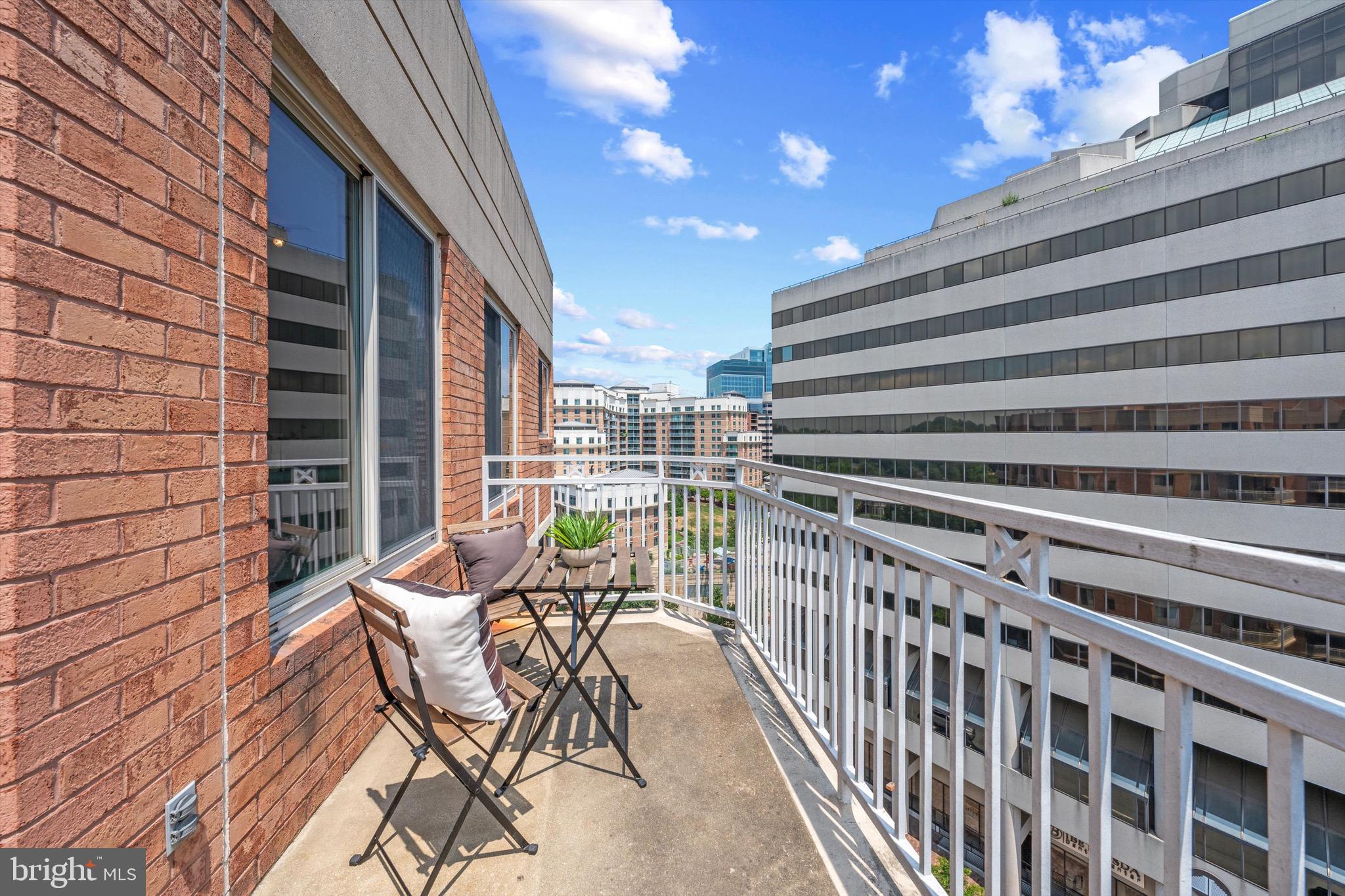 7500 WOODMONT AVENUE S1215