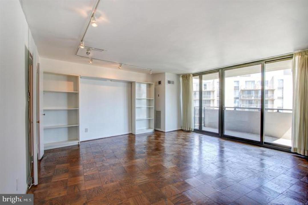 4620 N PARK AVENUE 1611 E