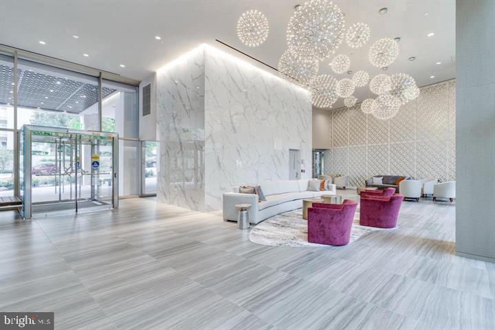 4620 N PARK AVENUE 1611 E