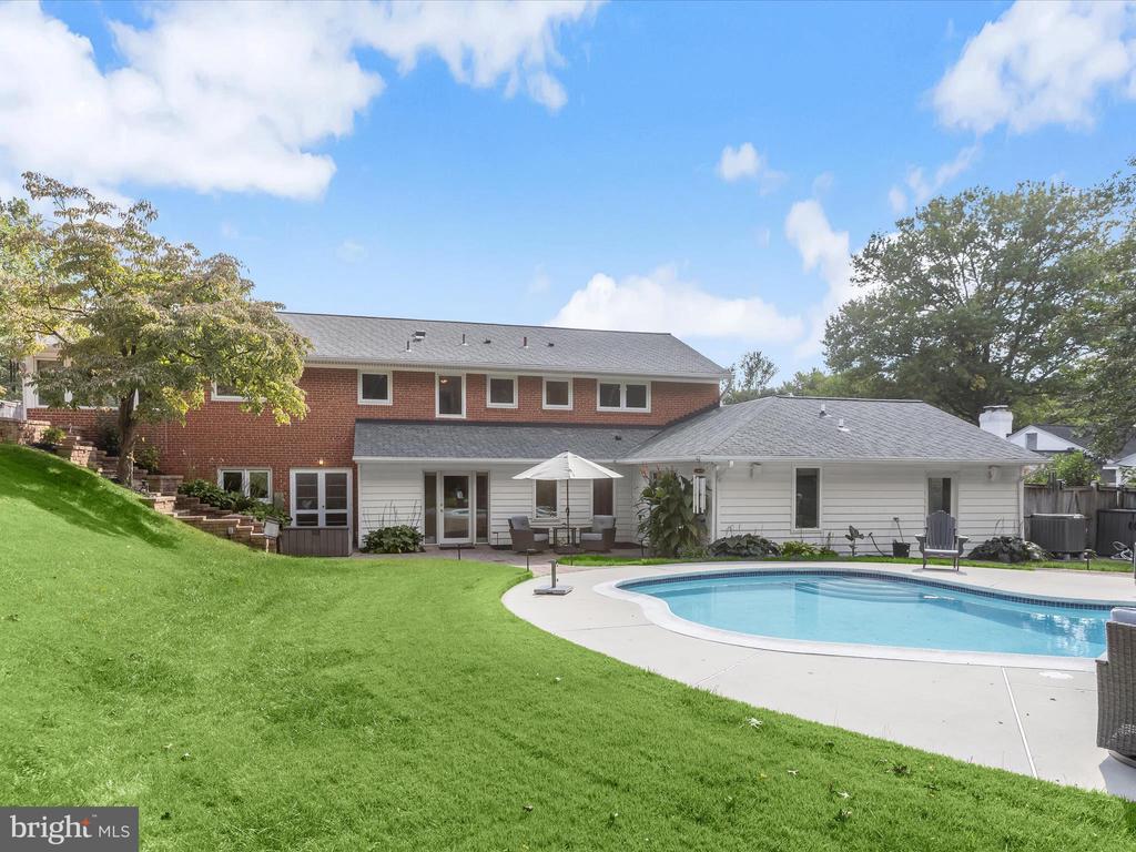 608 BLICK DRIVE