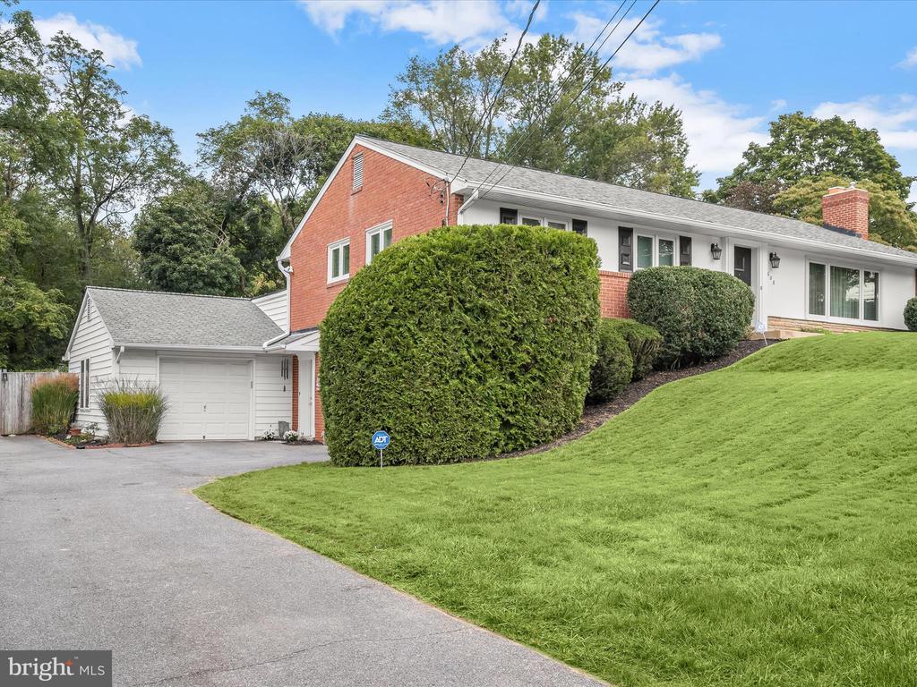 608 BLICK DRIVE