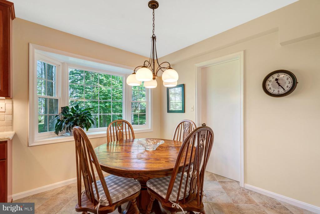 5009 JASMINE DRIVE