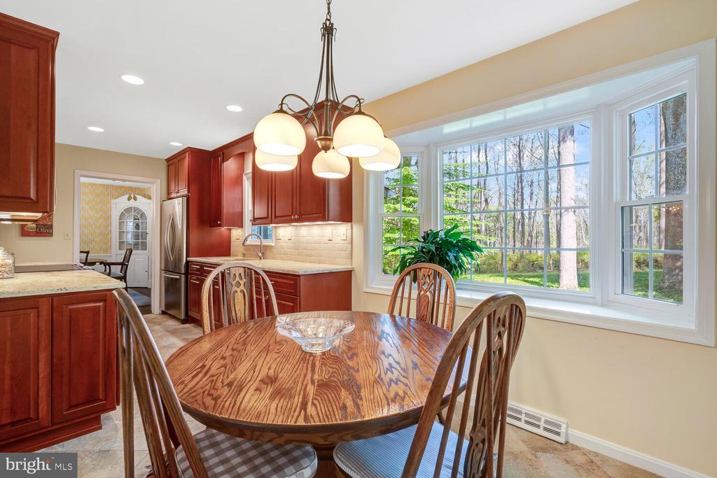 5009 JASMINE DRIVE
