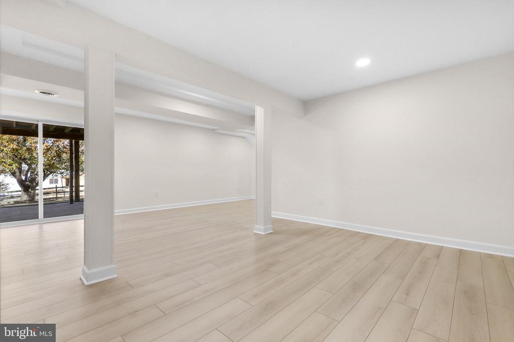 9 JOSHUA TREE COURT