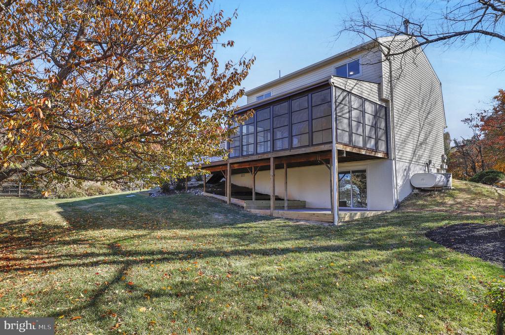 9 JOSHUA TREE COURT