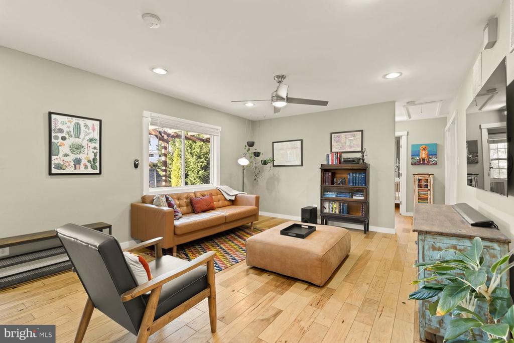 1131 PARRISH DRIVE