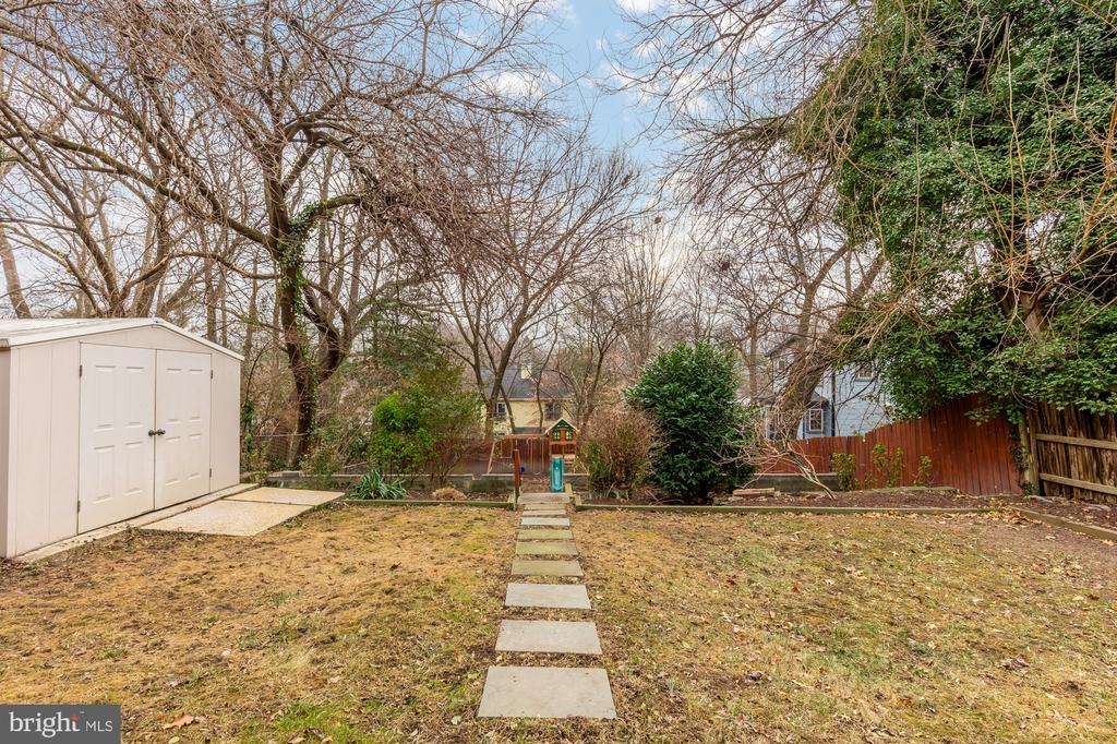 205 HODGES LANE