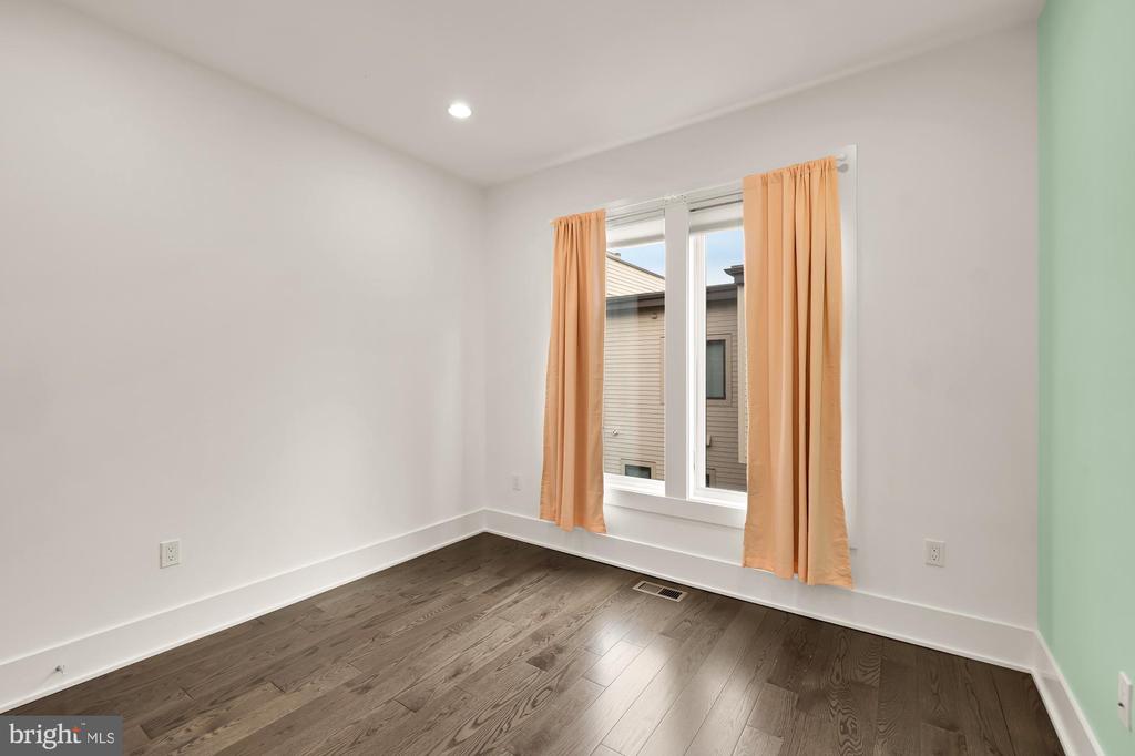 153 WINSOME CIRCLE