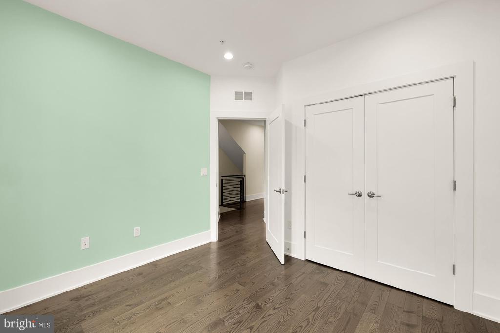 153 WINSOME CIRCLE