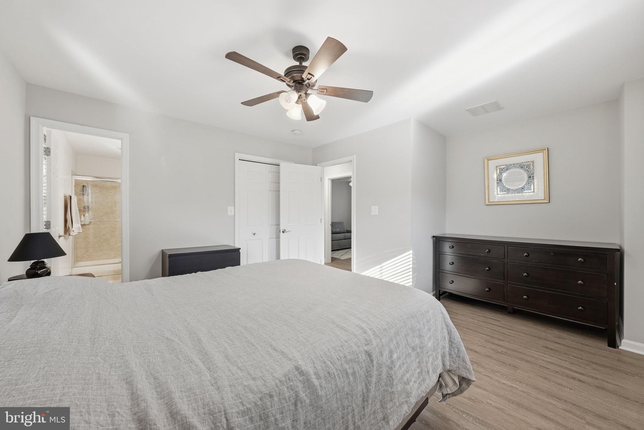 4828 BRADLEY BOULEVARD 212