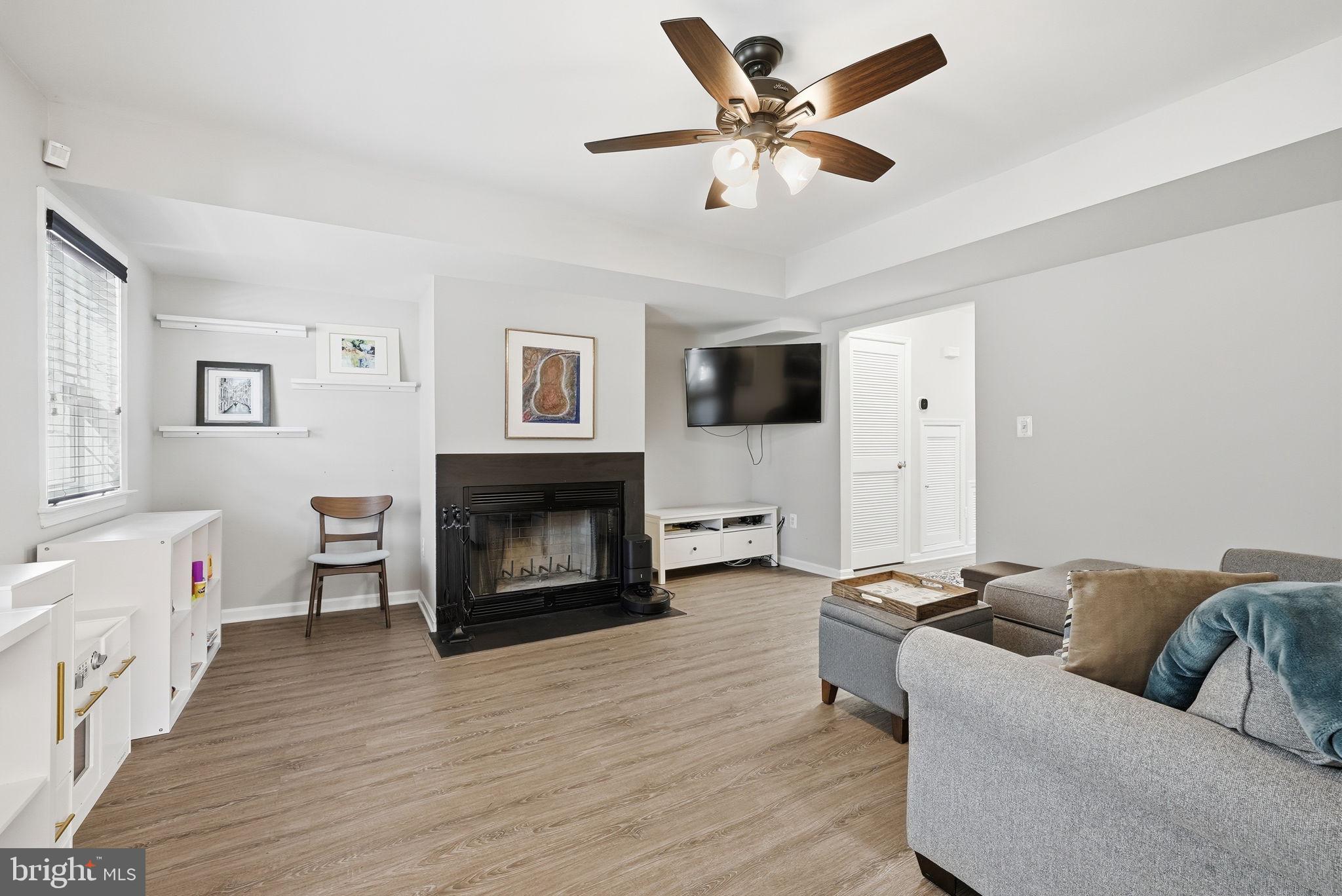 4828 BRADLEY BOULEVARD 212