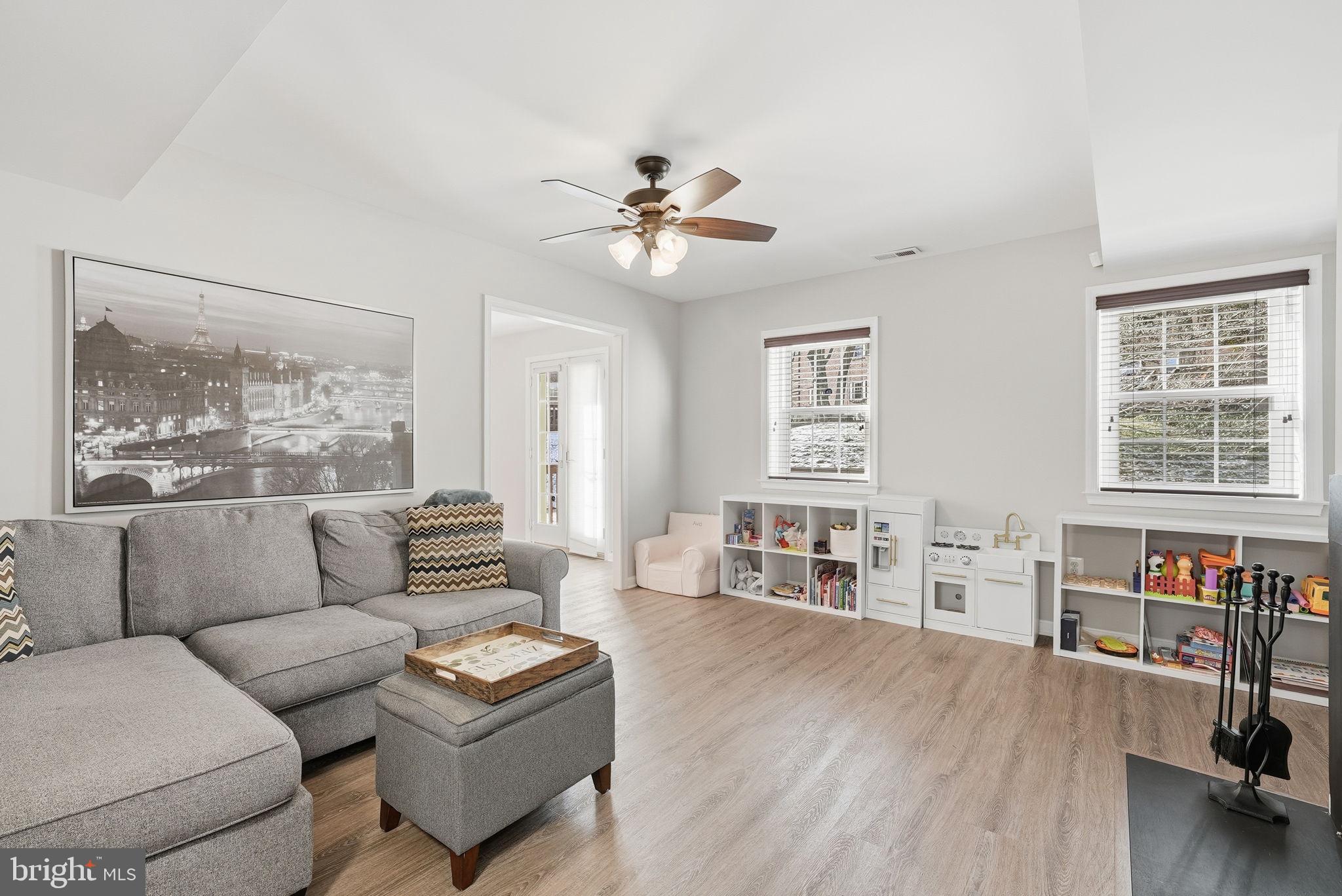 4828 BRADLEY BOULEVARD 212