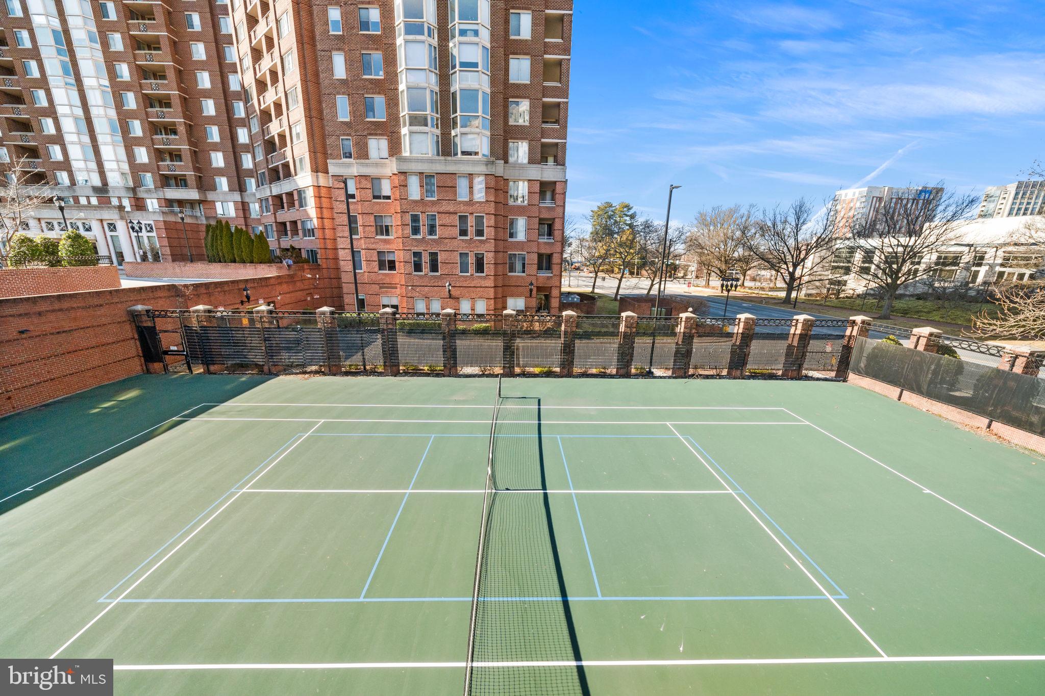 5809 NICHOLSON LANE 214