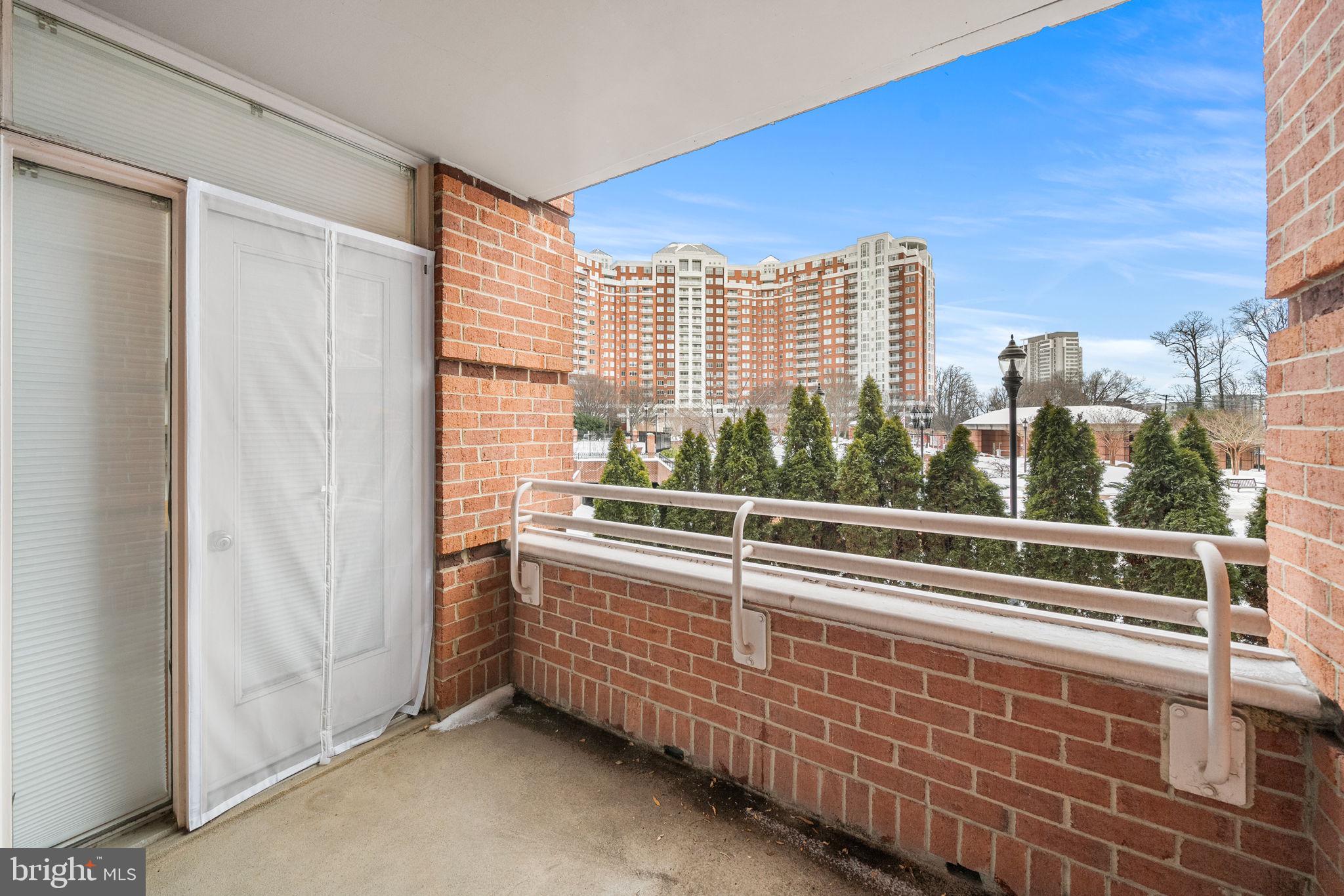 5809 NICHOLSON LANE 214