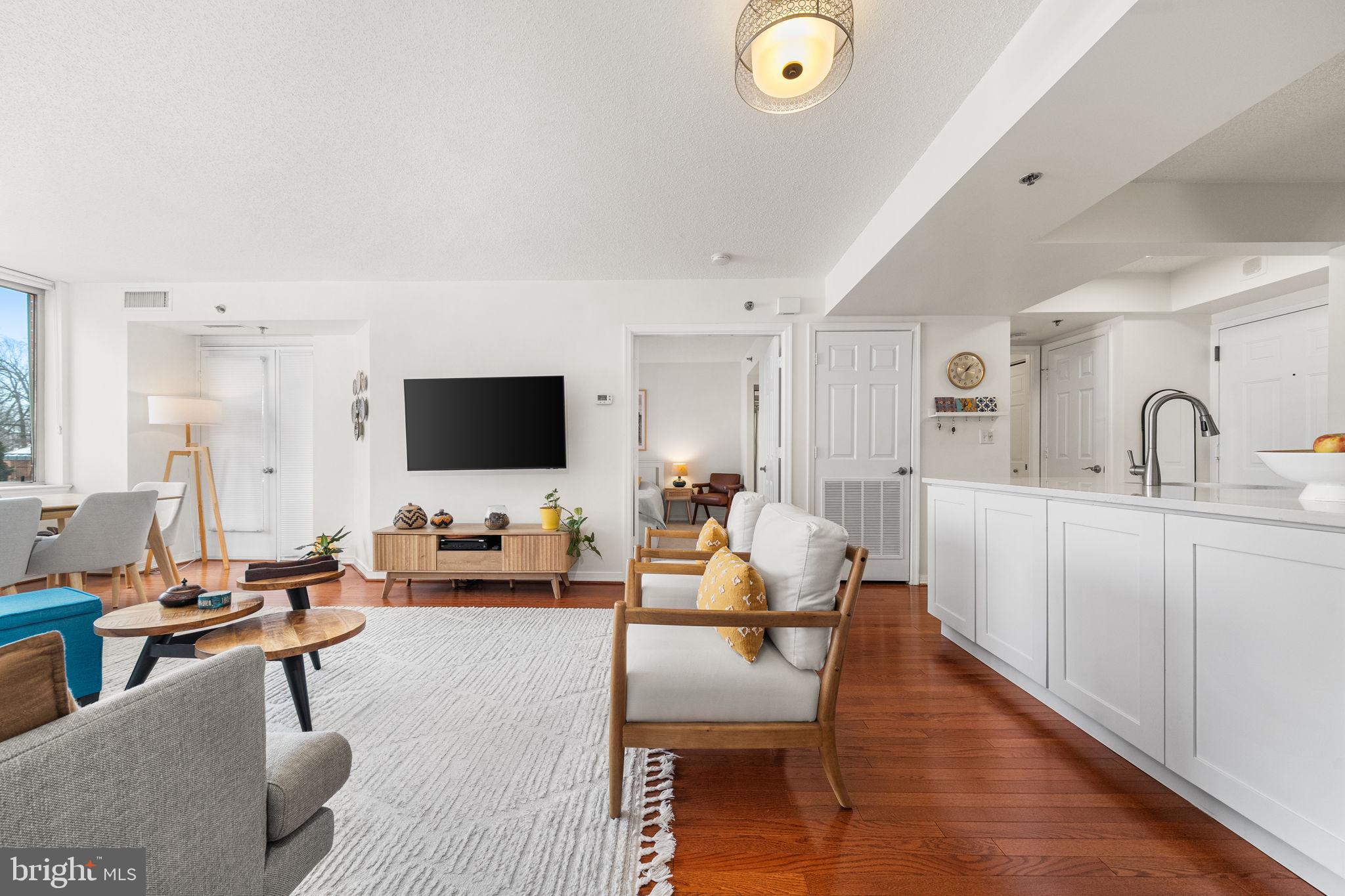 5809 NICHOLSON LANE 214