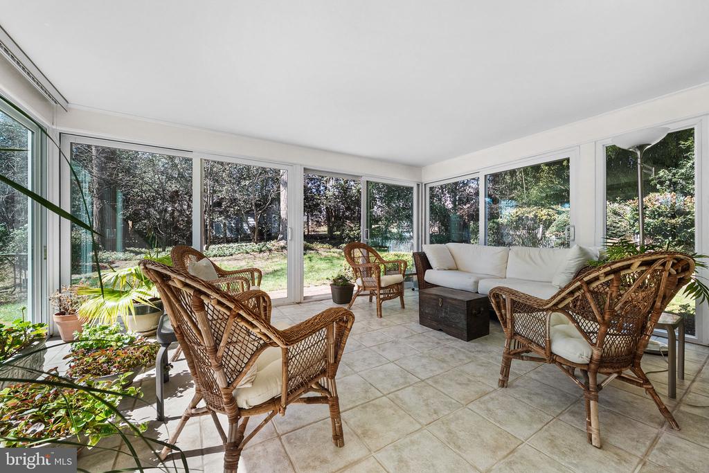 9806 CULVER COURT
