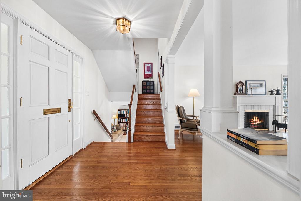 9806 CULVER COURT