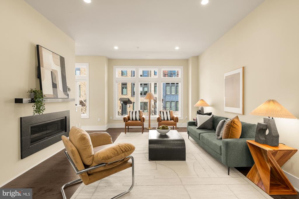 153 WINSOME CIRCLE