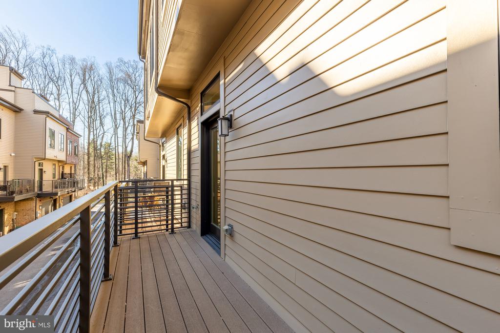 153 WINSOME CIRCLE