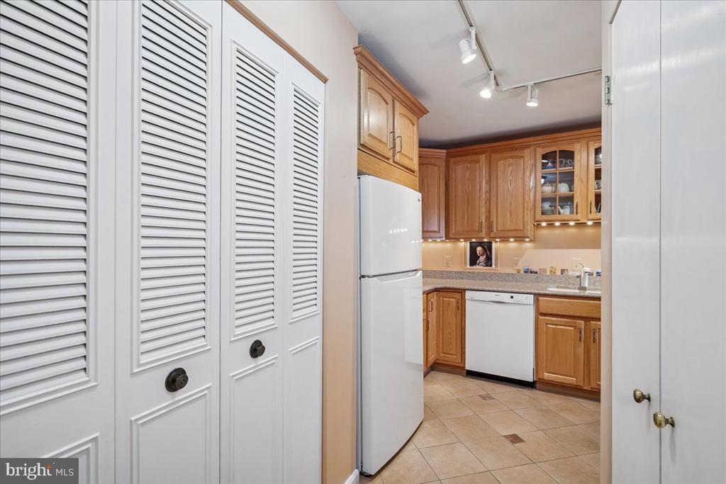 9039 SLIGO CREEK PARKWAY 1409