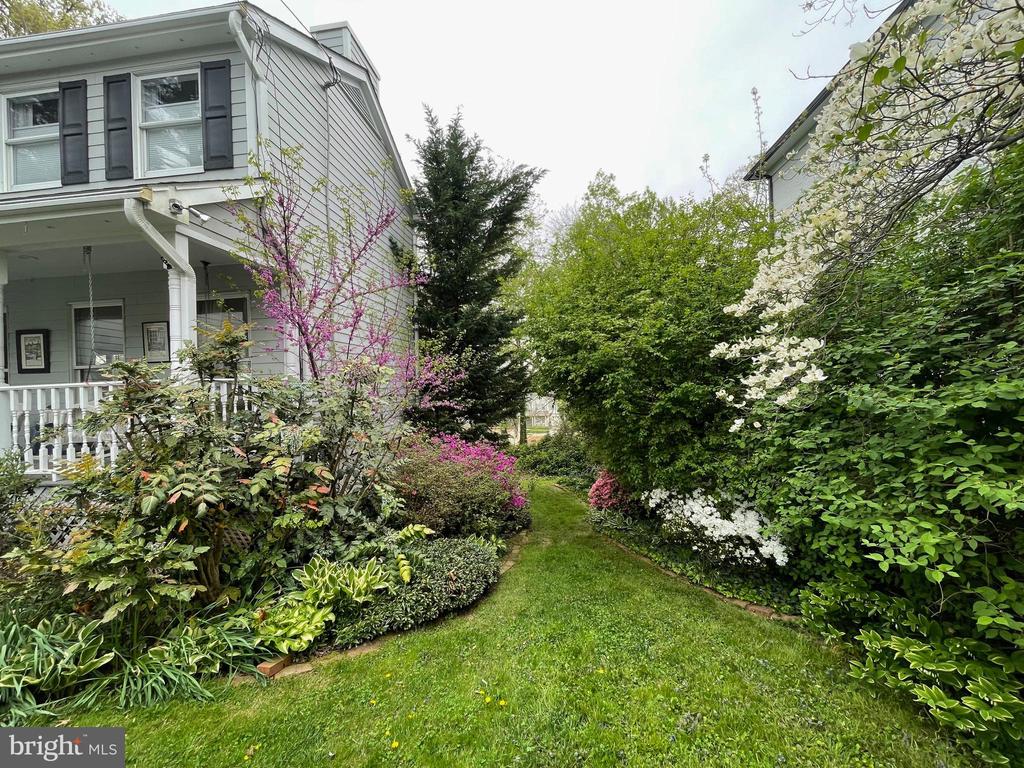 5104 WEHAWKEN ROAD