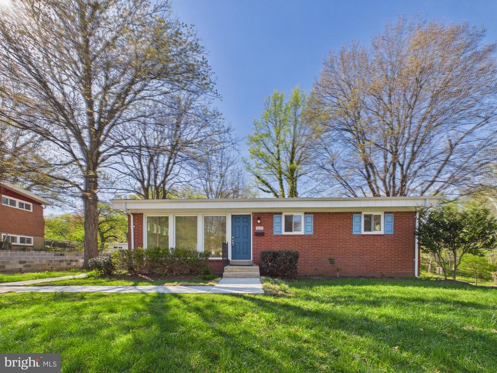 622 MCINTYRE ROAD