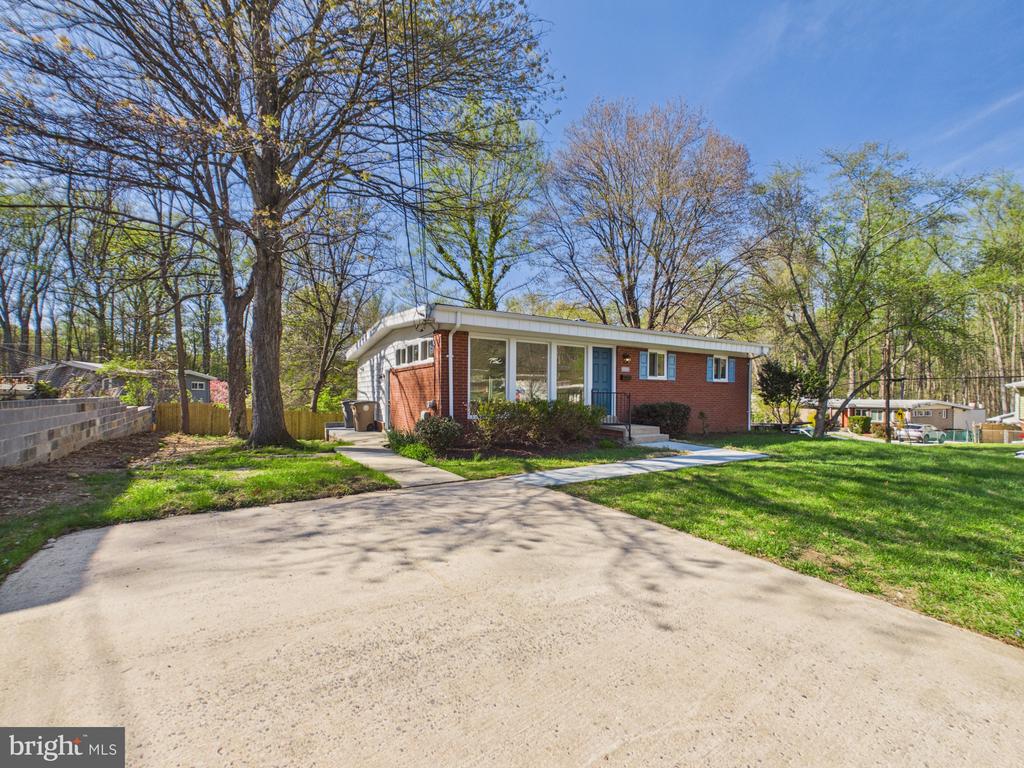 622 MCINTYRE ROAD