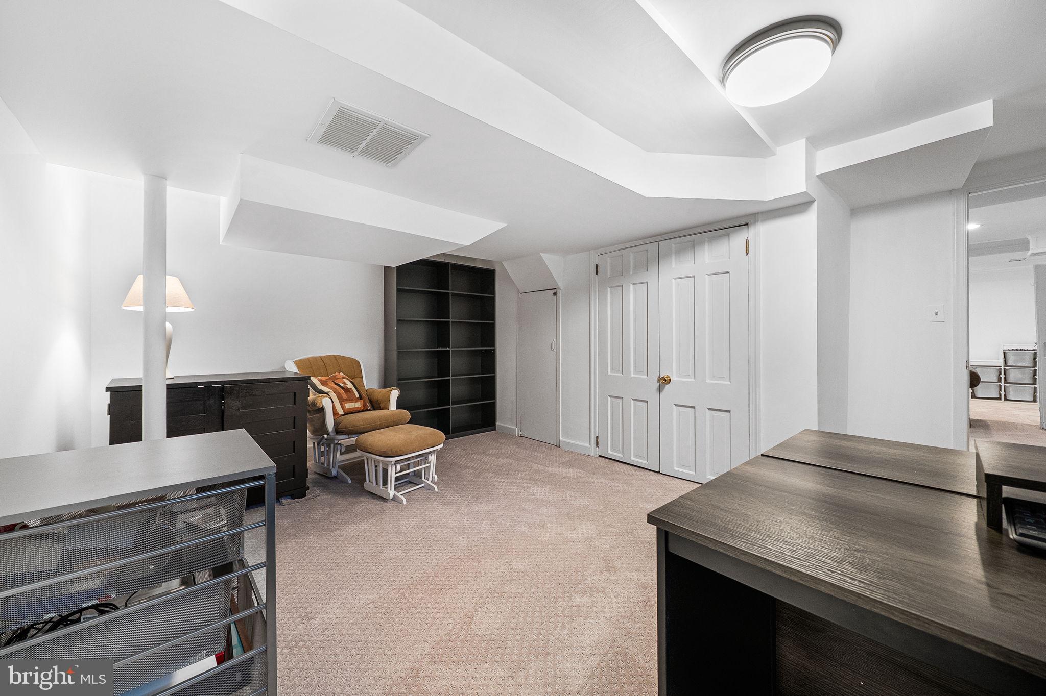 2305 PEGGY LANE