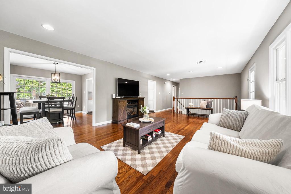 1213 DALE DRIVE