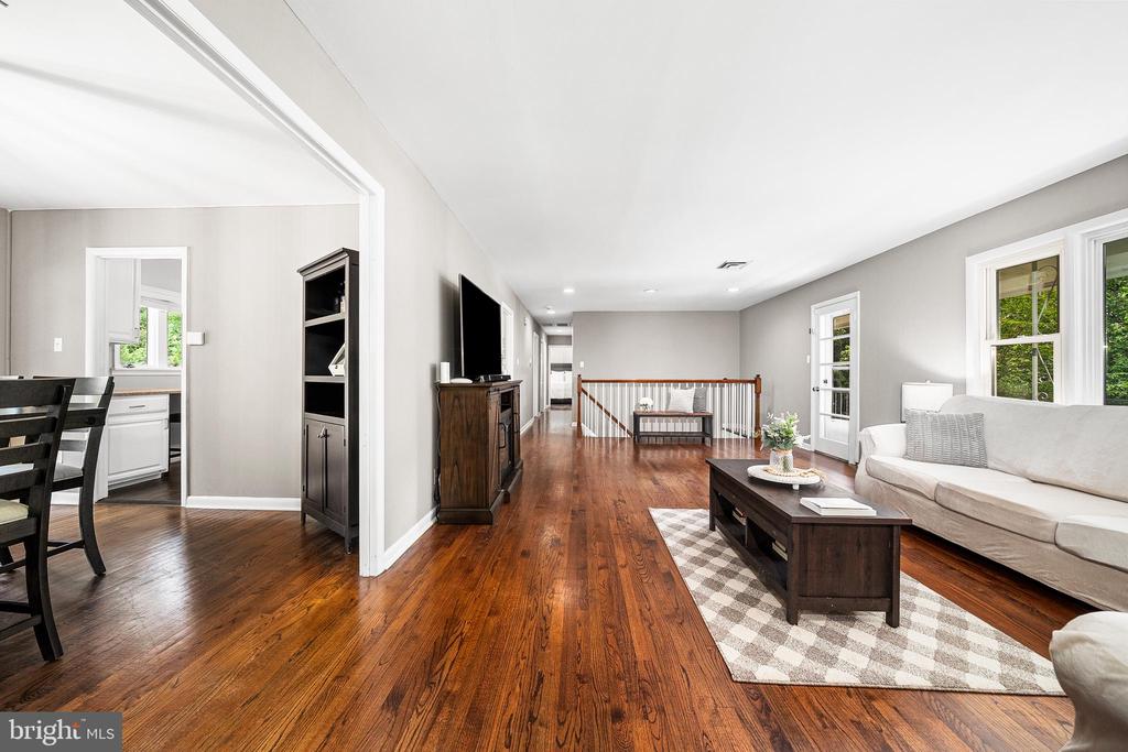 1213 DALE DRIVE