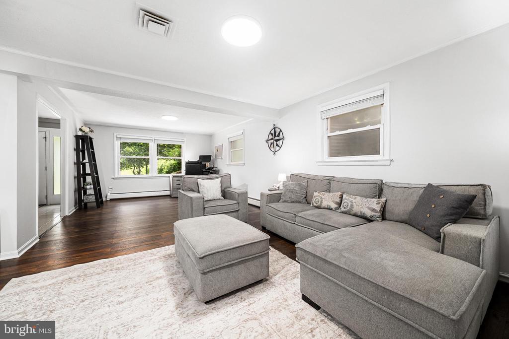 1213 DALE DRIVE