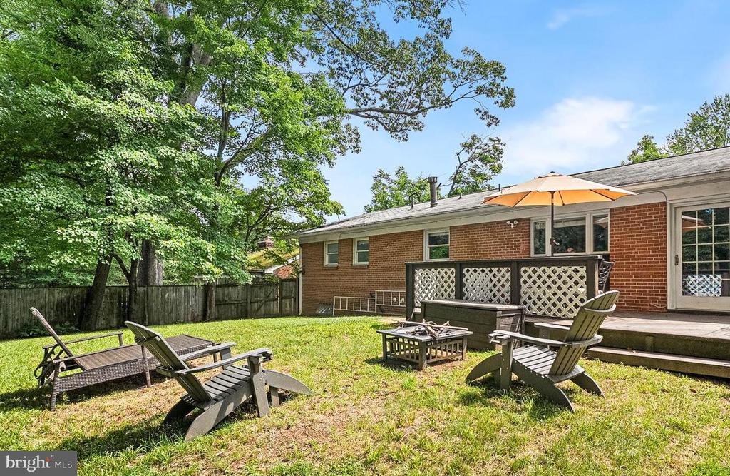 1213 DALE DRIVE