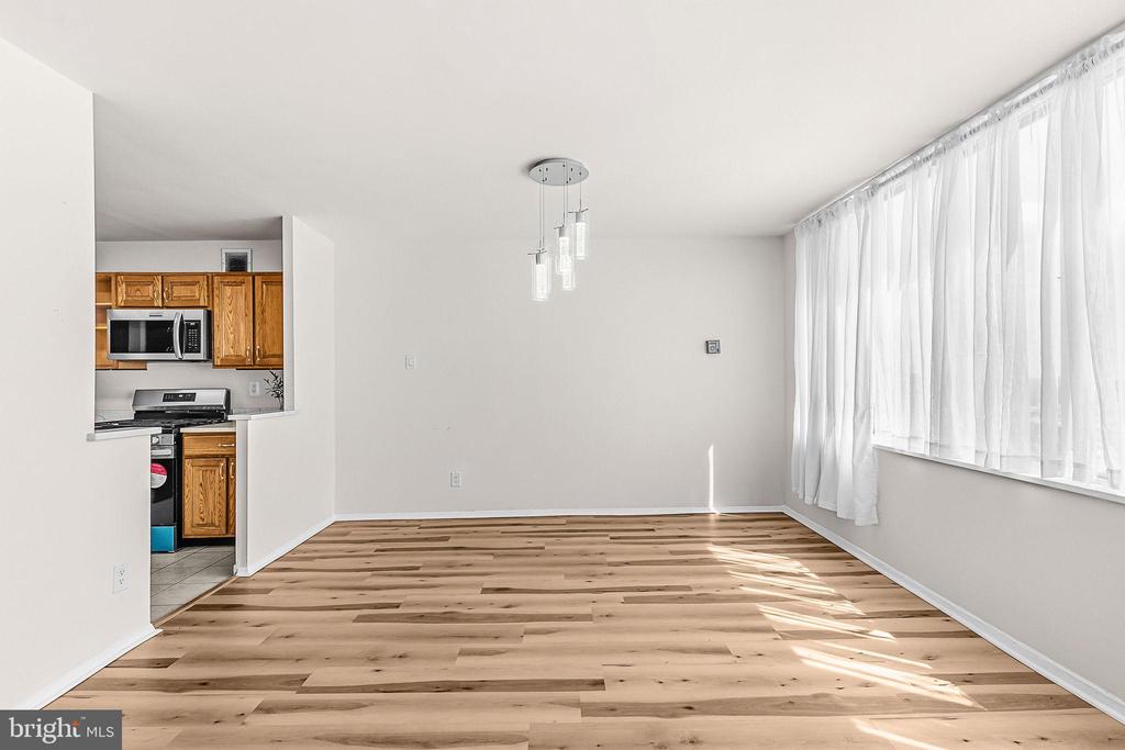 11801 ROCKVILLE PIK Unit: 1706