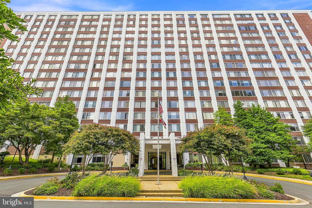 11801 ROCKVILLE PIK Unit: 1706