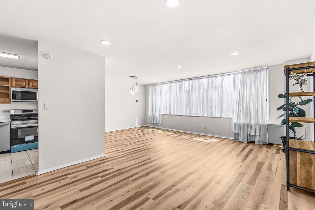 11801 ROCKVILLE PIK Unit: 1706