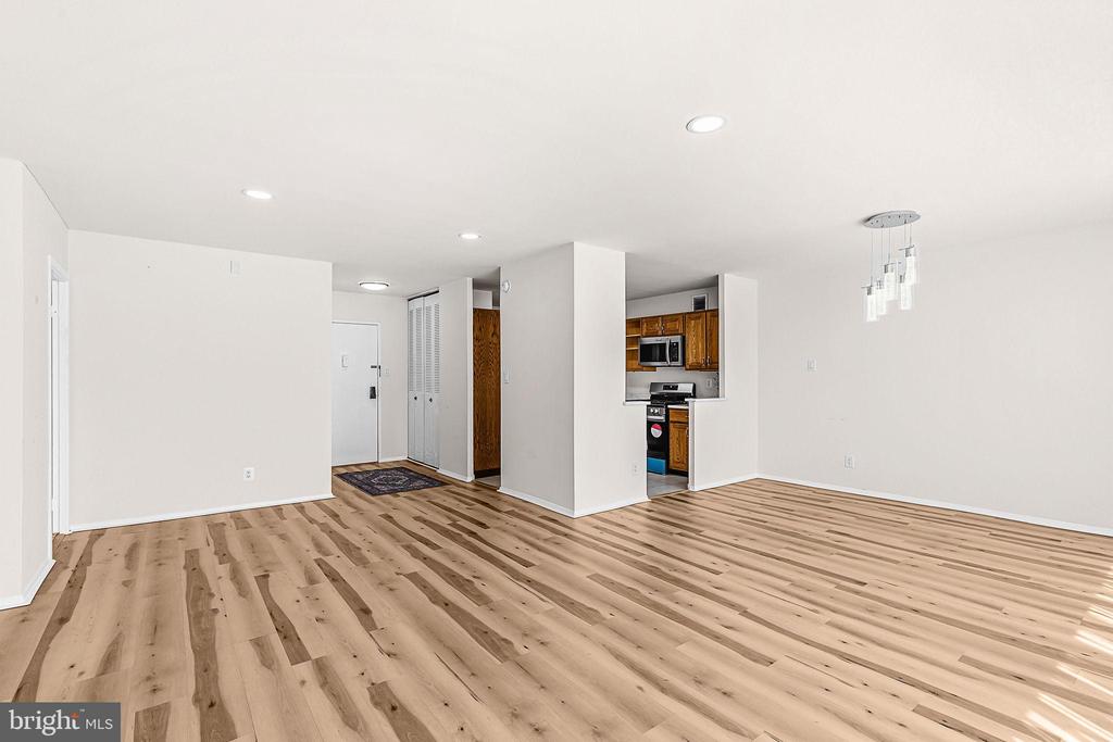11801 ROCKVILLE PIK Unit: 1706
