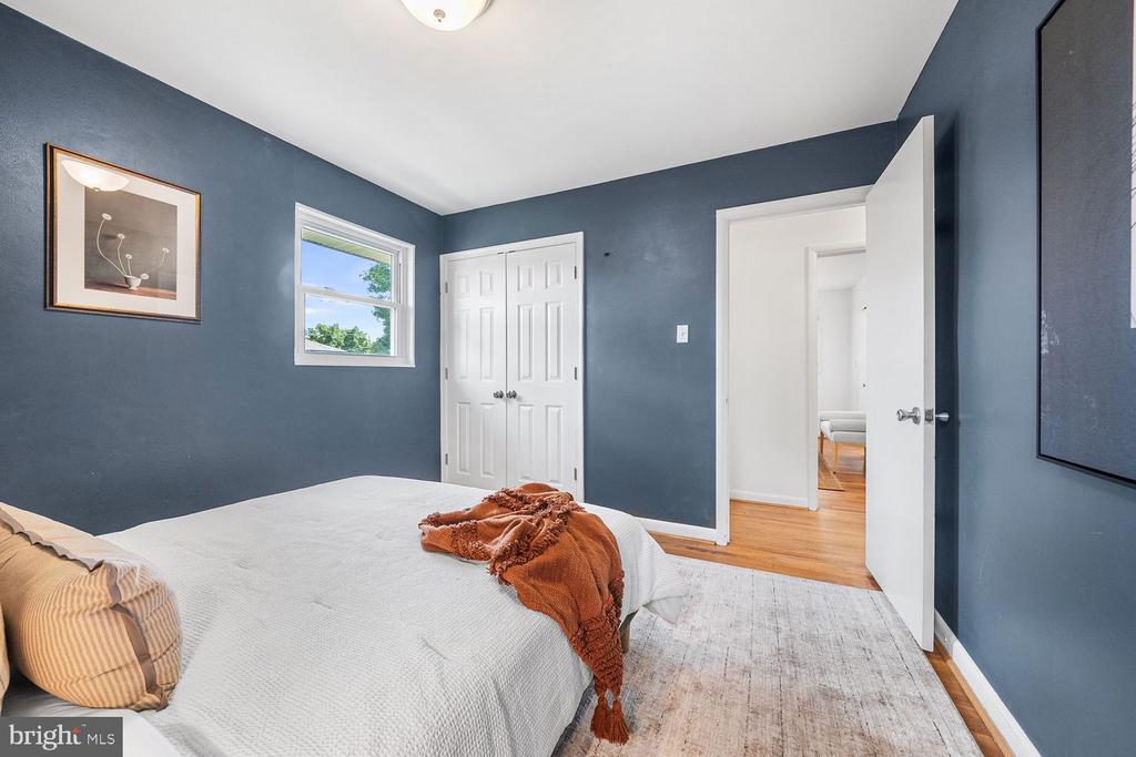 2305 PEGGY LANE