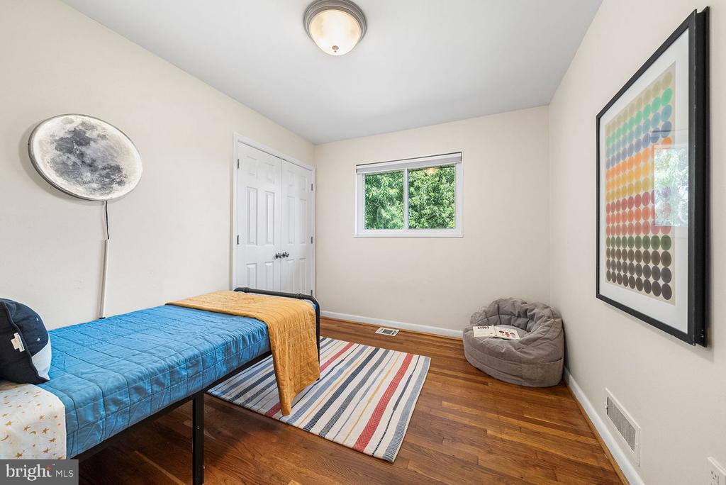 2305 PEGGY LANE