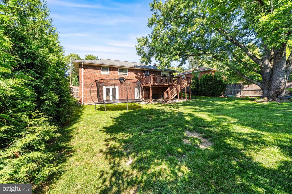 2305 PEGGY LANE