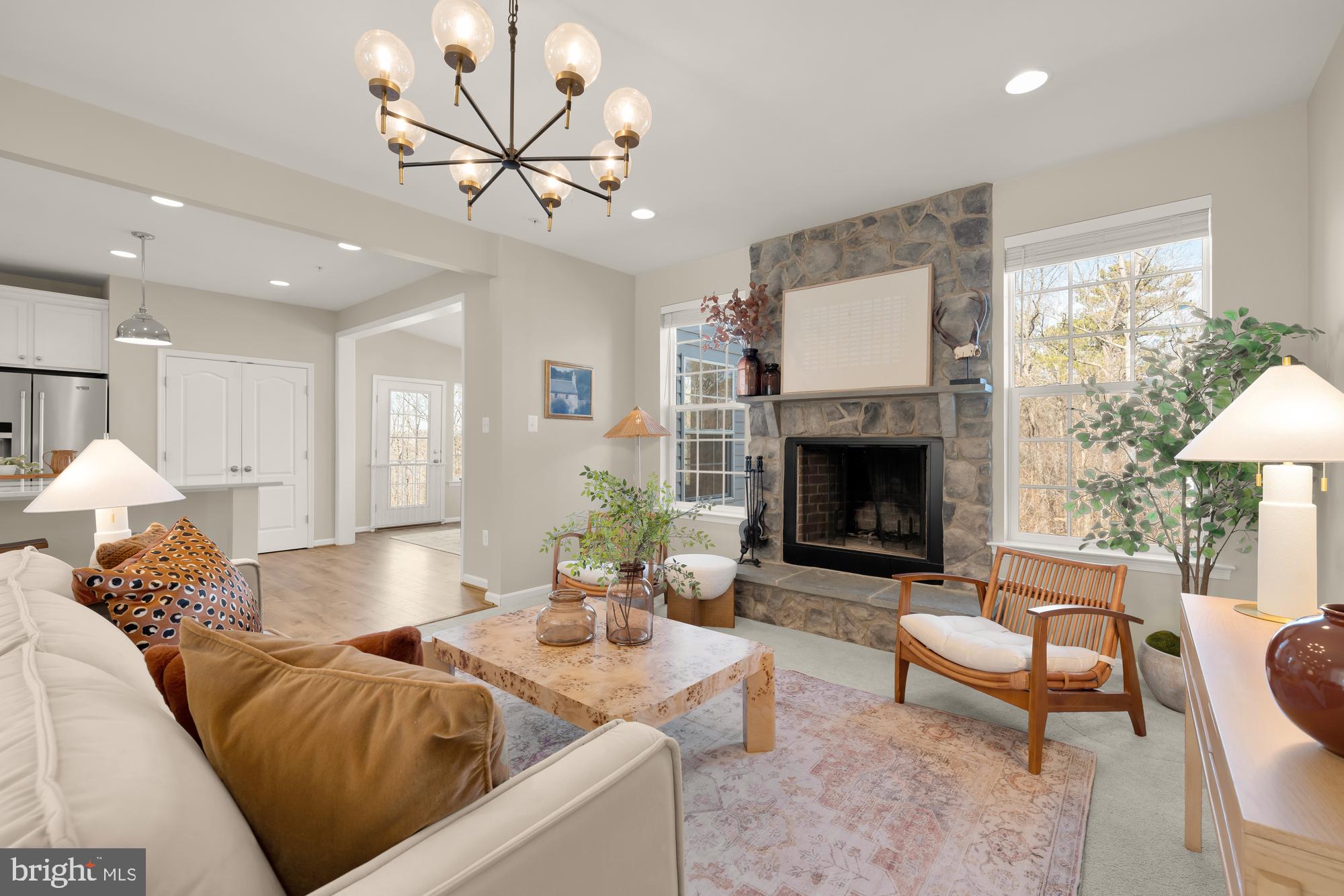 1306 Dania Dr