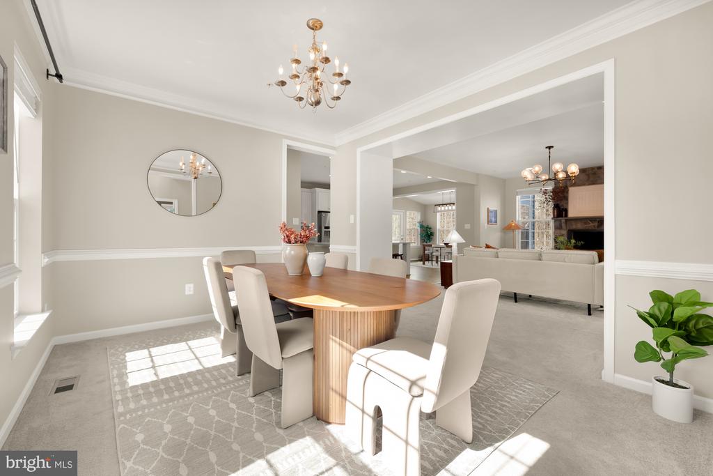 1306 Dania Dr